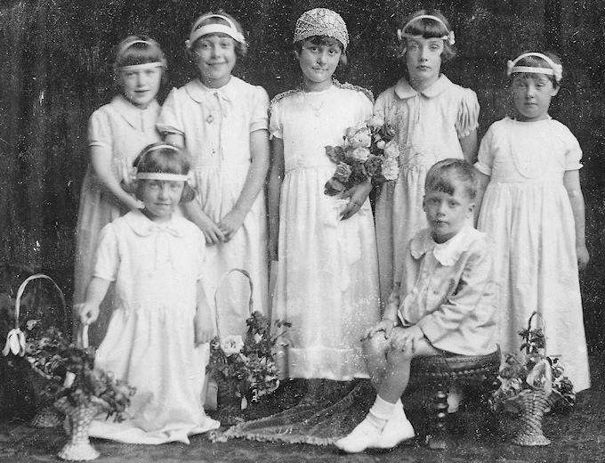 Joan Hope, front left aged 5, with Marple Rose Bud Queen 1928 Miss Margaret Jarvis