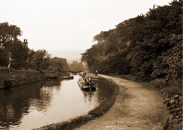 May - Peak Forest Canal, Lock 6