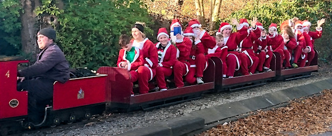 santas on dragon railway