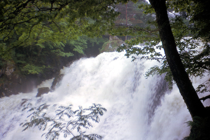 WH1962-008 Swallow Falls in spate