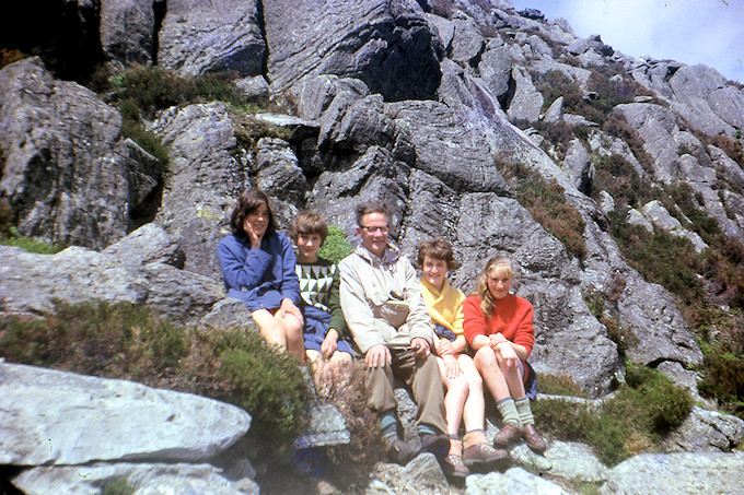 WH1962-011 Resting on Tryfan