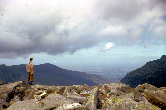 WH1962-020 Frank Mason - summit of Tryfan