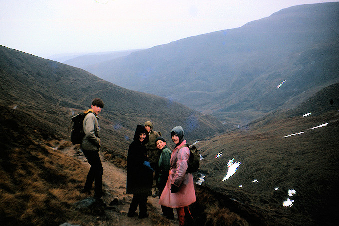 WW1965-016 Descending to Shelf Brook