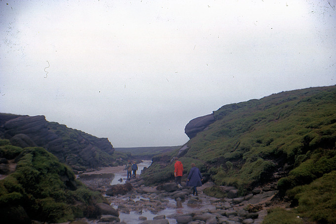 WW1964-014 On Kinder