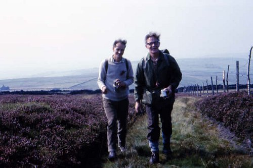 WW1970-004 Ron Booth & Frank Mason - Cown Edge way-marking