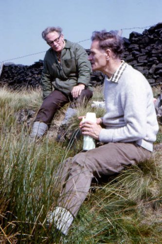 WW1970-005 Ron & Frank on way-marking Cown Edge - Sept 1970