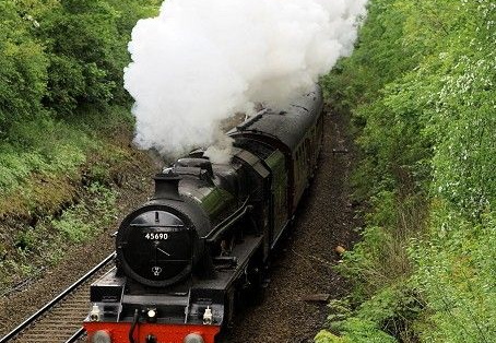 Steam Train passes through Marple May 2015