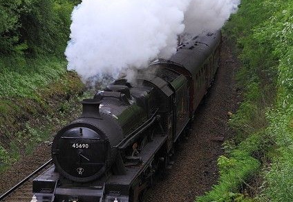 Steam Train passes through Marple May 2015