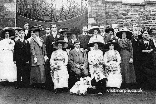 is-this-a-wedding-group-at-brabyns.jpg