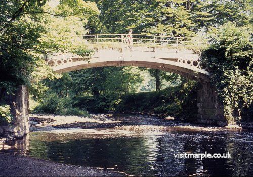 1975_033_ironbridge.jpg