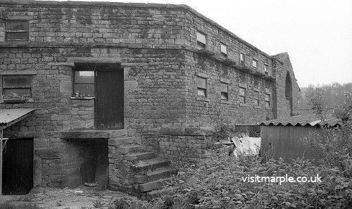 Bottoms Hall - Apprentice Houses