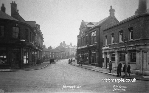 Junction with Stockport Road