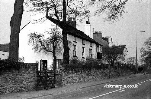 16a-17_Manor_House_Station_Rd_1980.jpg